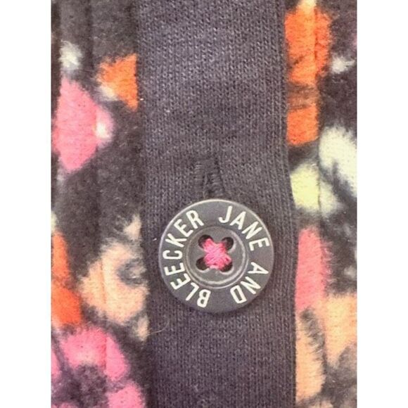 Jane and Bleecker One Piece Hooded Footless Present Pajamas - Picture 6 of 7